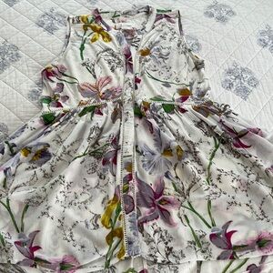 Anthropologie Nia Floral Button Down Sleeveless Tunic Size Small